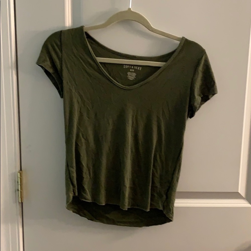 American Eagle olive green t-shirt